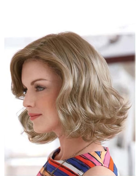 New Blonde Wavy Chin Length Classic Wigs