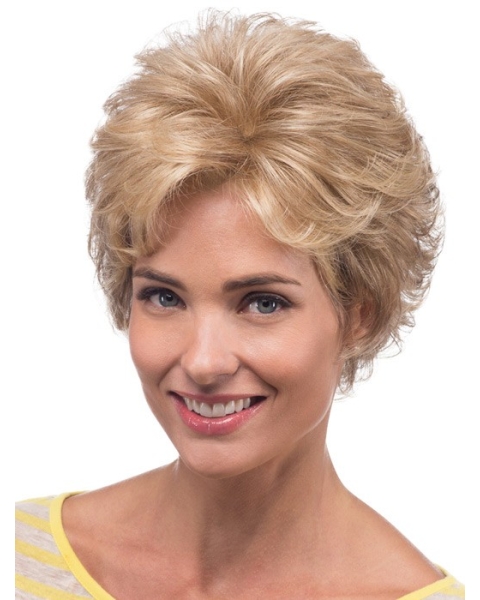 Blonde Wavy Synthetic Fashionable Medium Wigs