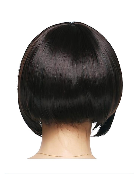 Trendy Black Straight Chin Length Bob Wigs