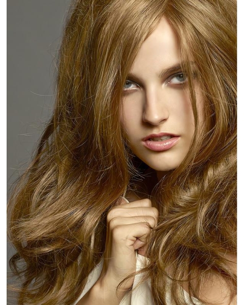 Amazing Blonde Long Wavy Layered High Quality Wigs