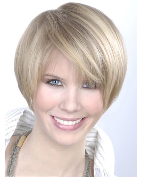 Young Fashion Platinum Blonde Ear Length Short Wigs For Women