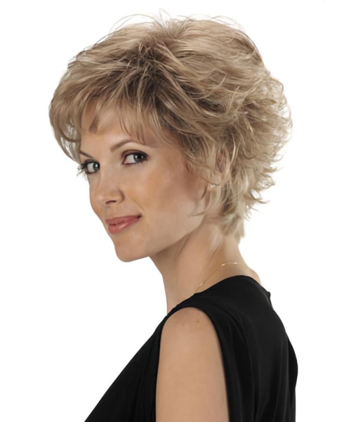 Impressive Blonde Wavy Short Classic Synthetic Women Wigs