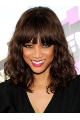 Beautiful Mid-length Wavy Cut With Bangs Capless Human Hair Tyra Banks Wig 